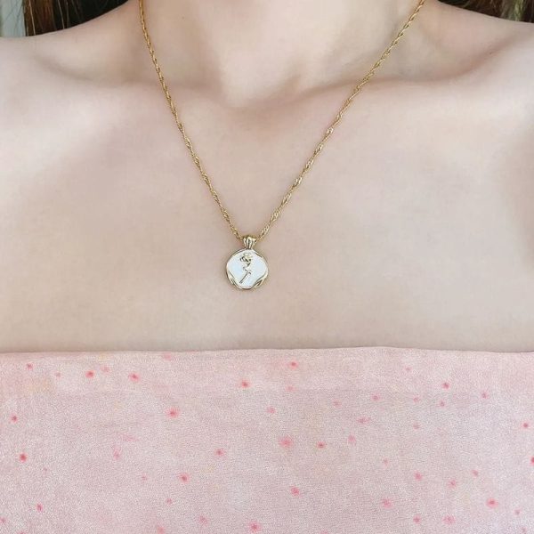 rose elegance pendant necklace
