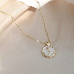 rose elegance pendant necklace